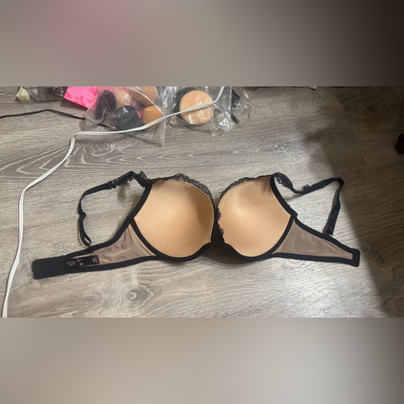 Victoria's Secret Black Lace Push-Up Bra 34E - Picture 5 of 11